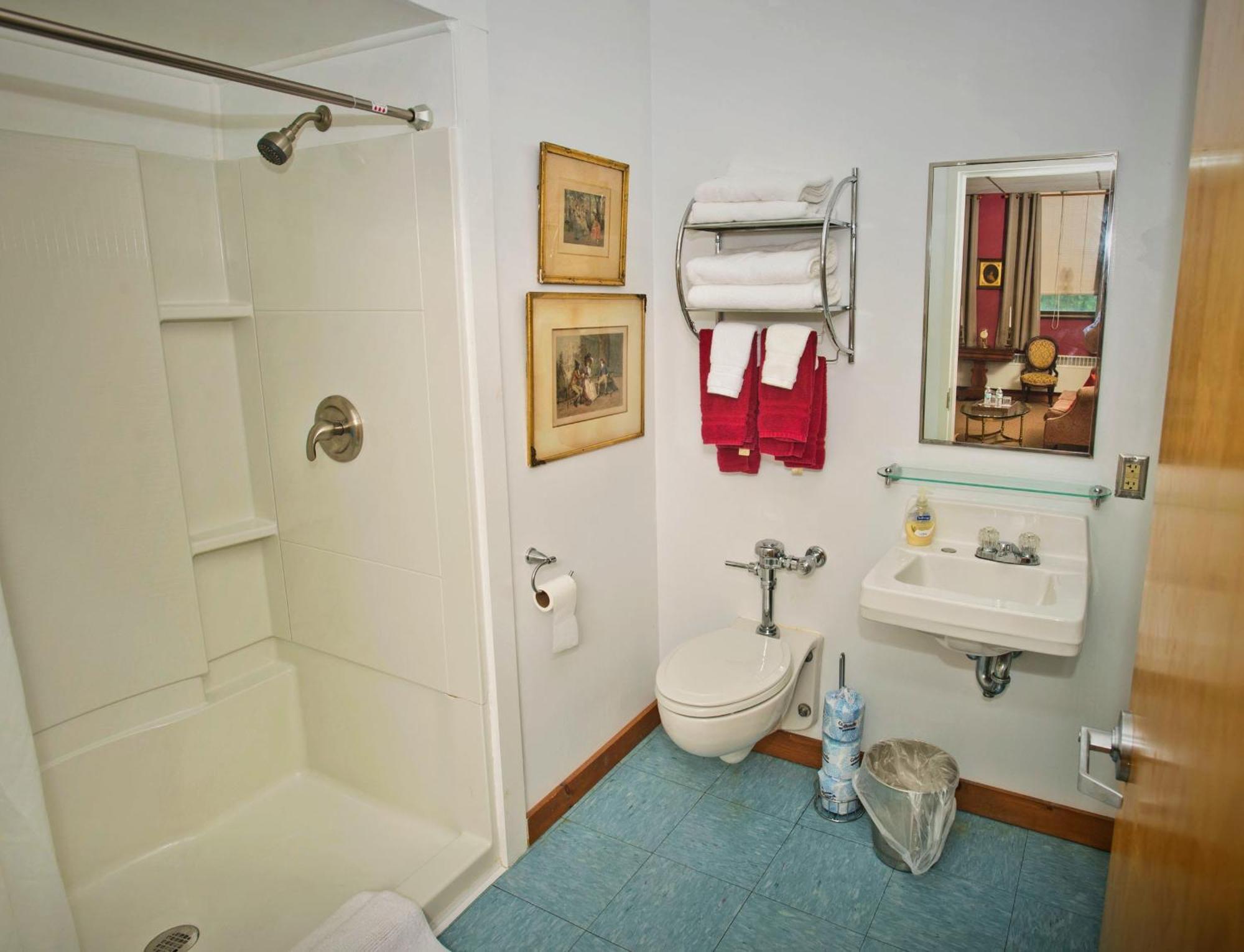 אוגדנסבורג Sherman Inn חדר תמונה